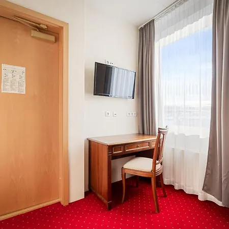 Island - Comfort Hotel 3*